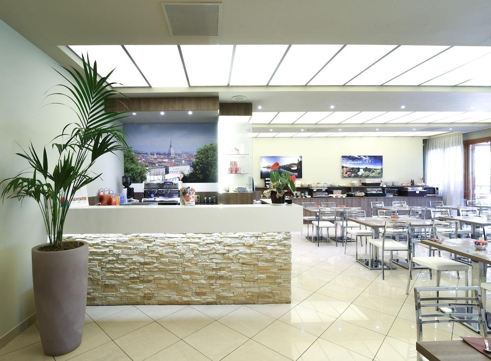 מונקאליירי Best Quality Hotel La Darsena מראה חיצוני תמונה