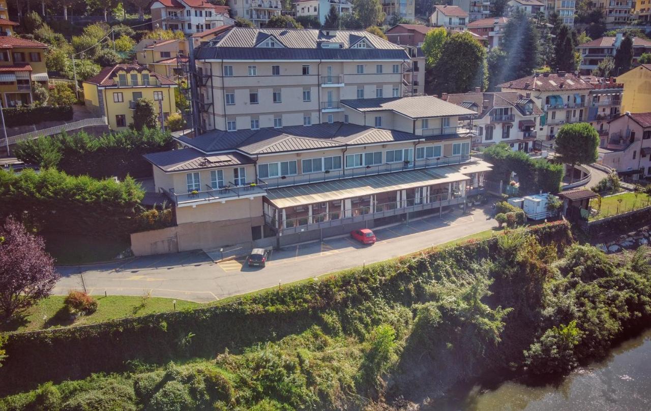 מונקאליירי Best Quality Hotel La Darsena מראה חיצוני תמונה