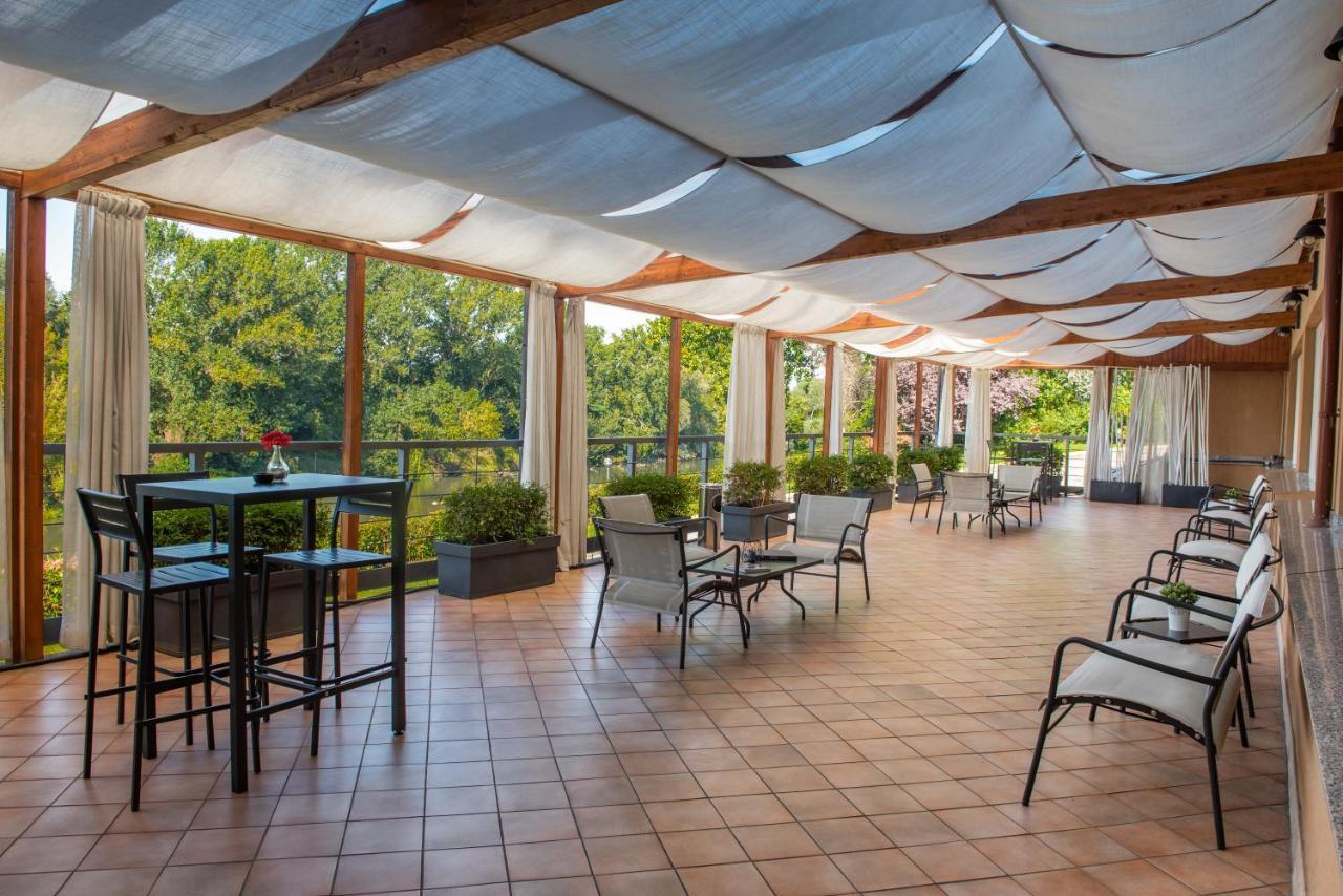 מונקאליירי Best Quality Hotel La Darsena מראה חיצוני תמונה