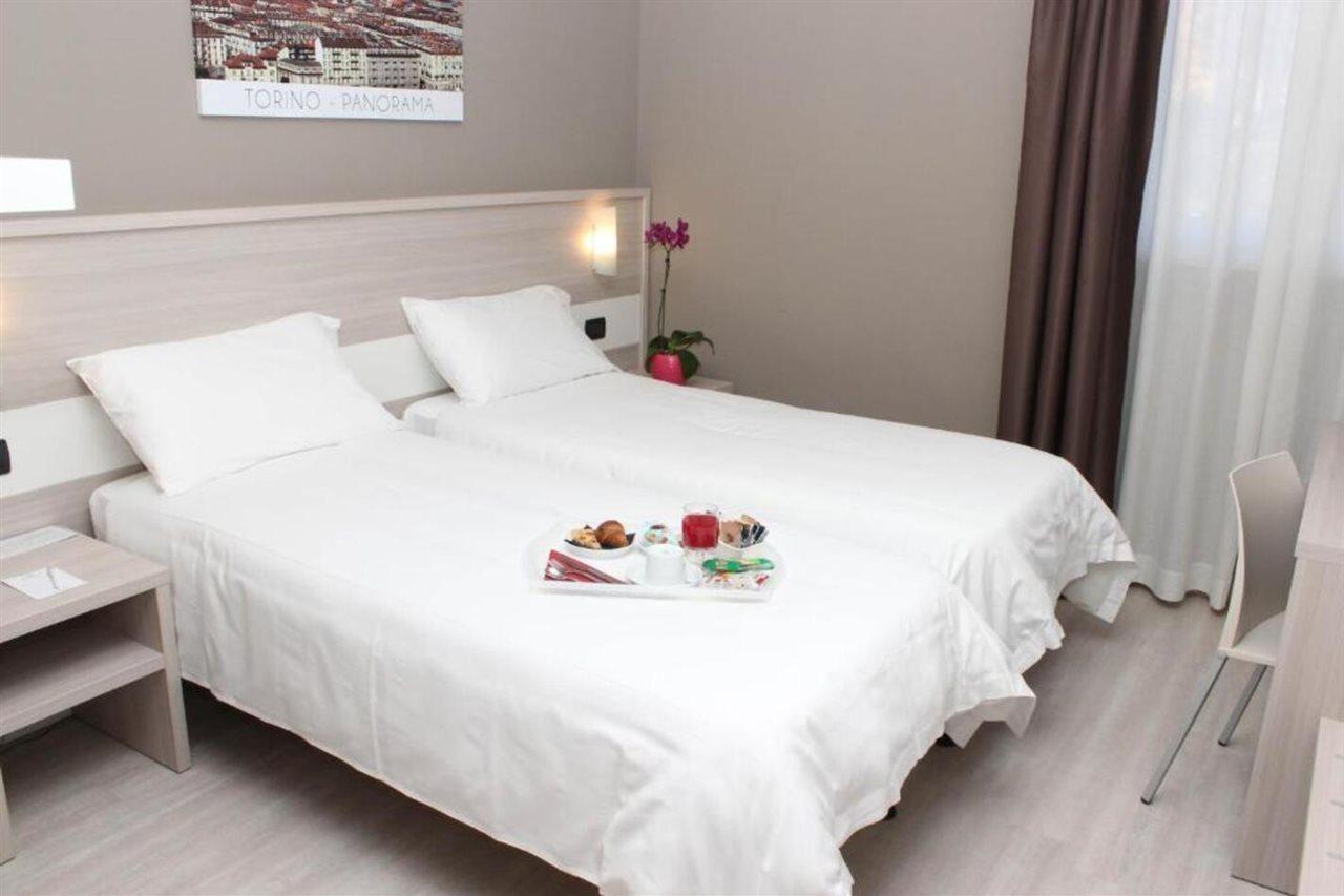 מונקאליירי Best Quality Hotel La Darsena מראה חיצוני תמונה
